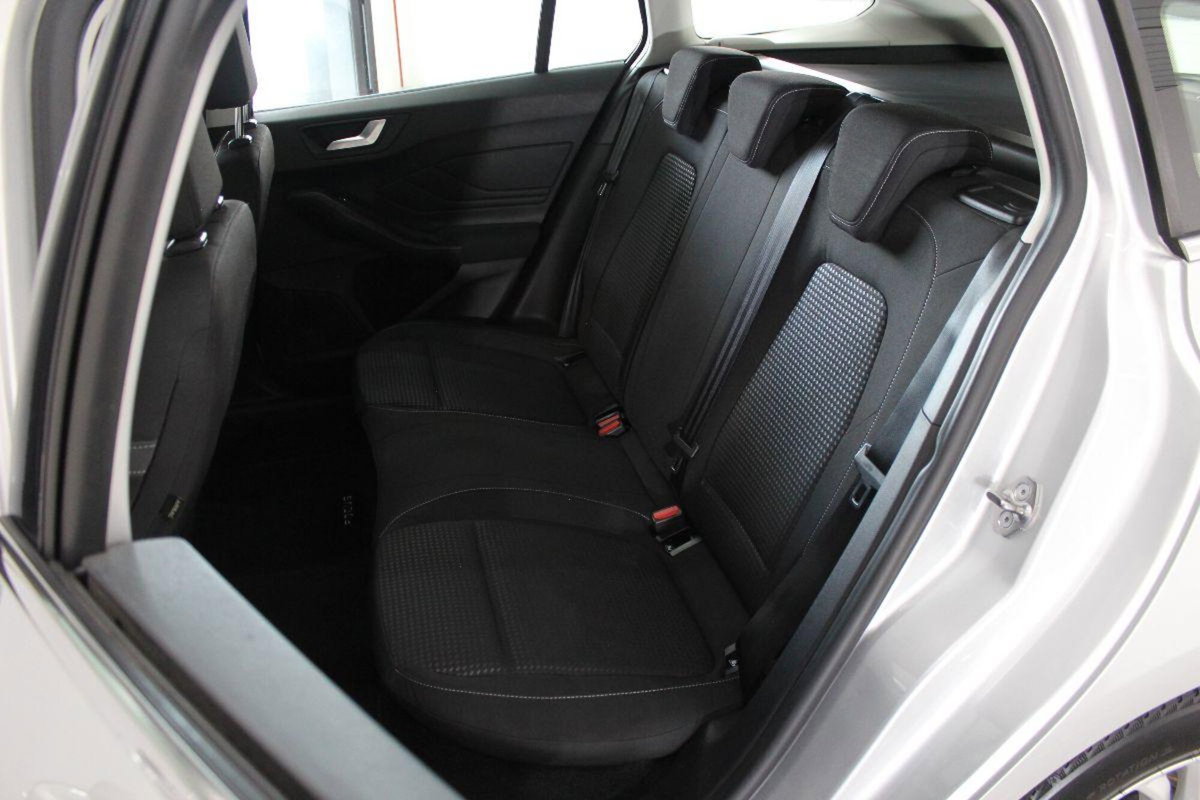 Ford Focus Station Wagon 1.5 EcoBlue 120 CV automatico SW Business (13)