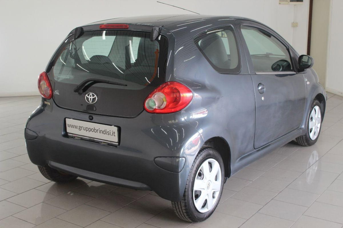 Toyota Aygo 1.0 12V VVT-i 3 porte Sol (4)