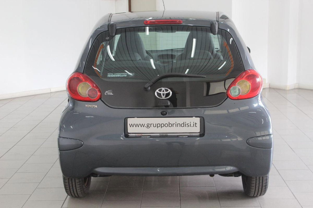 Toyota Aygo 1.0 12V VVT-i 3 porte Sol (5)