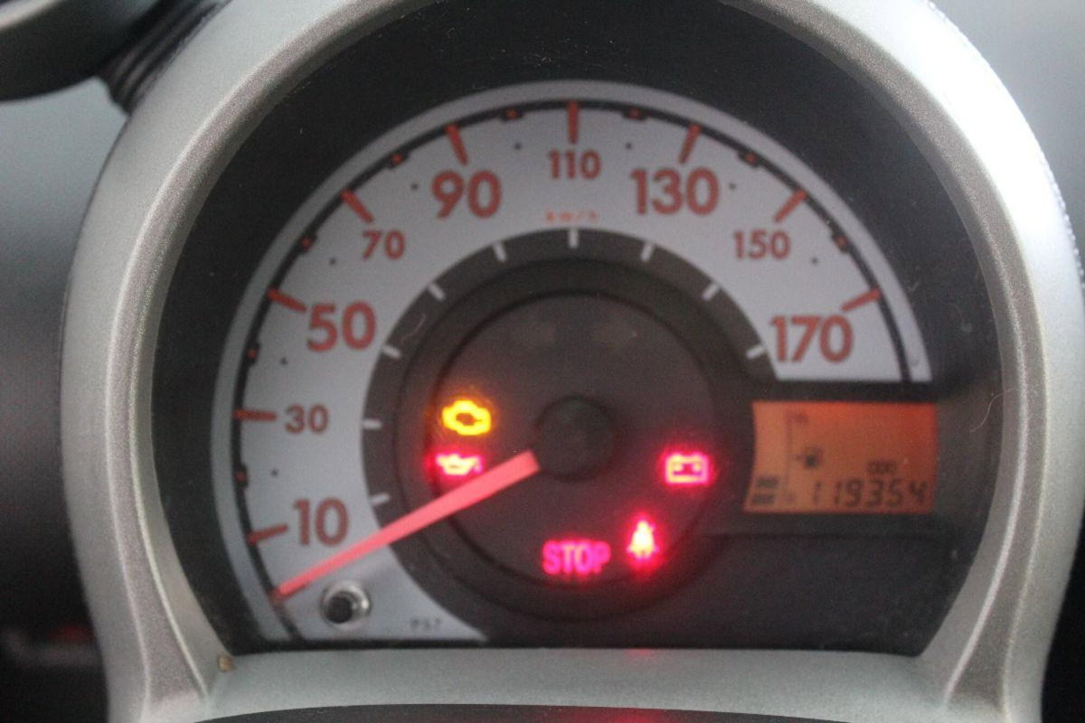 Toyota Aygo 1.0 12V VVT-i 3 porte Sol (9)