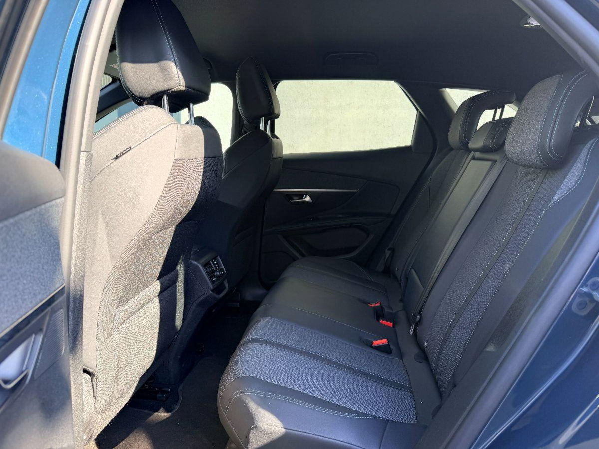 Peugeot 3008 BlueHDi 130 S&S EAT8 Allure Pack (11)