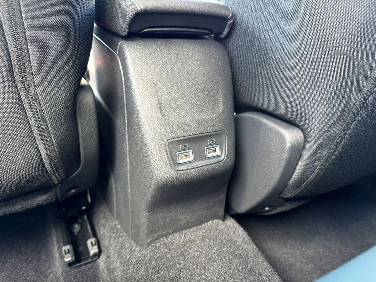 Peugeot 208 1.2 puretech Allure s&s 100cv (12)