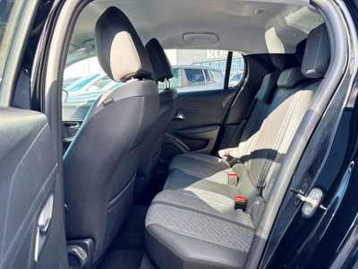 Peugeot 208 1.2 puretech Allure s&s 100cv (9)