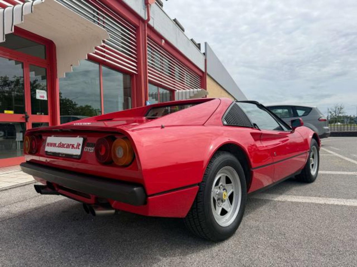 Ferrari 308 308 GTSi (11)