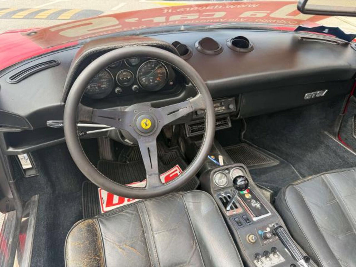 Ferrari 308 308 GTSi (12)