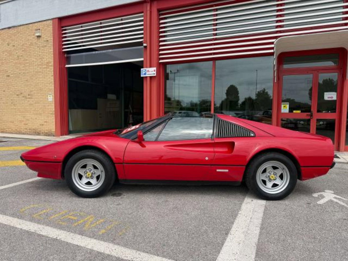 Ferrari 308 308 GTSi (3)