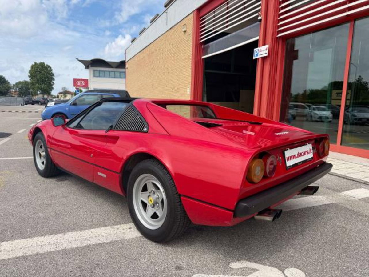 Ferrari 308 308 GTSi (5)
