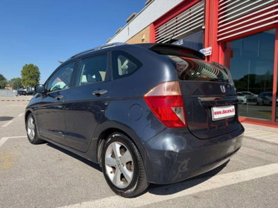Honda FR-V 16V i-VTEC (5)