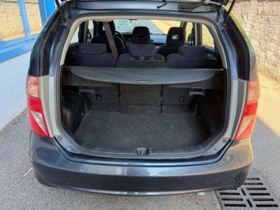 Honda FR-V 16V i-VTEC (6)