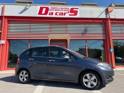 Honda FR-V 16V i-VTEC (9)
