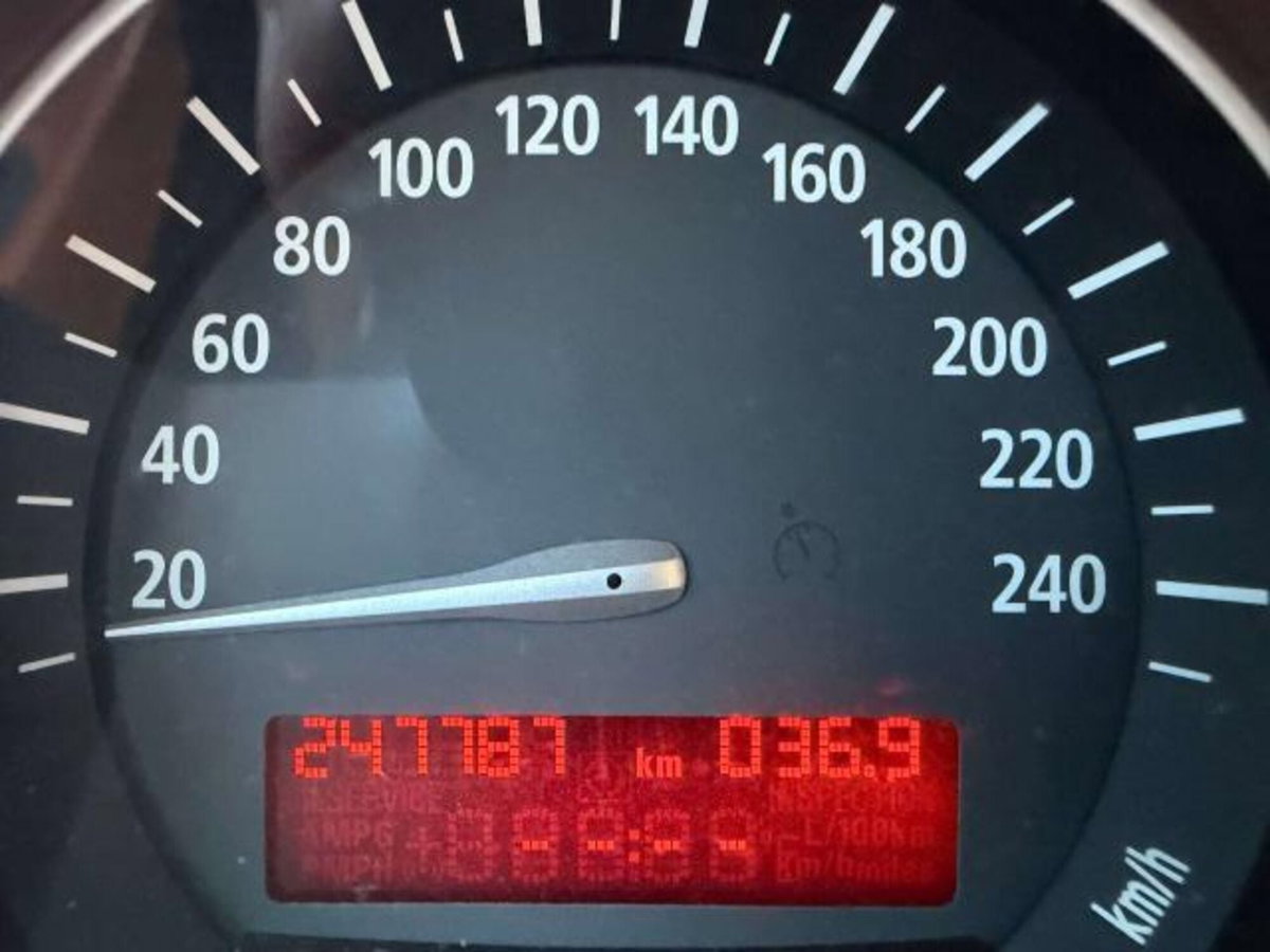 BMW X3 3.0d cat (12)