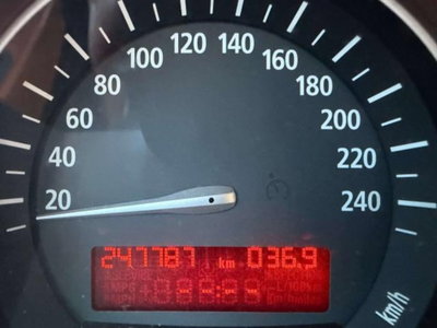 BMW X3 3.0d cat (12)