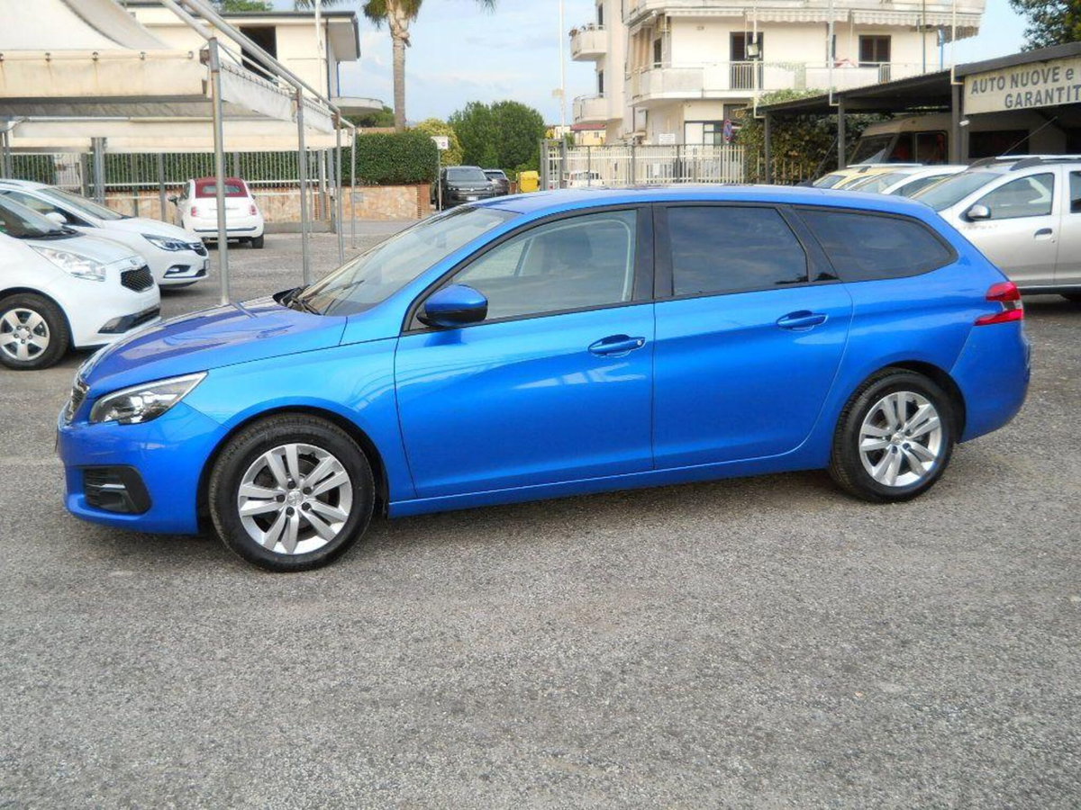 Peugeot 308 SW BlueHDi 130 S&S Business (12)