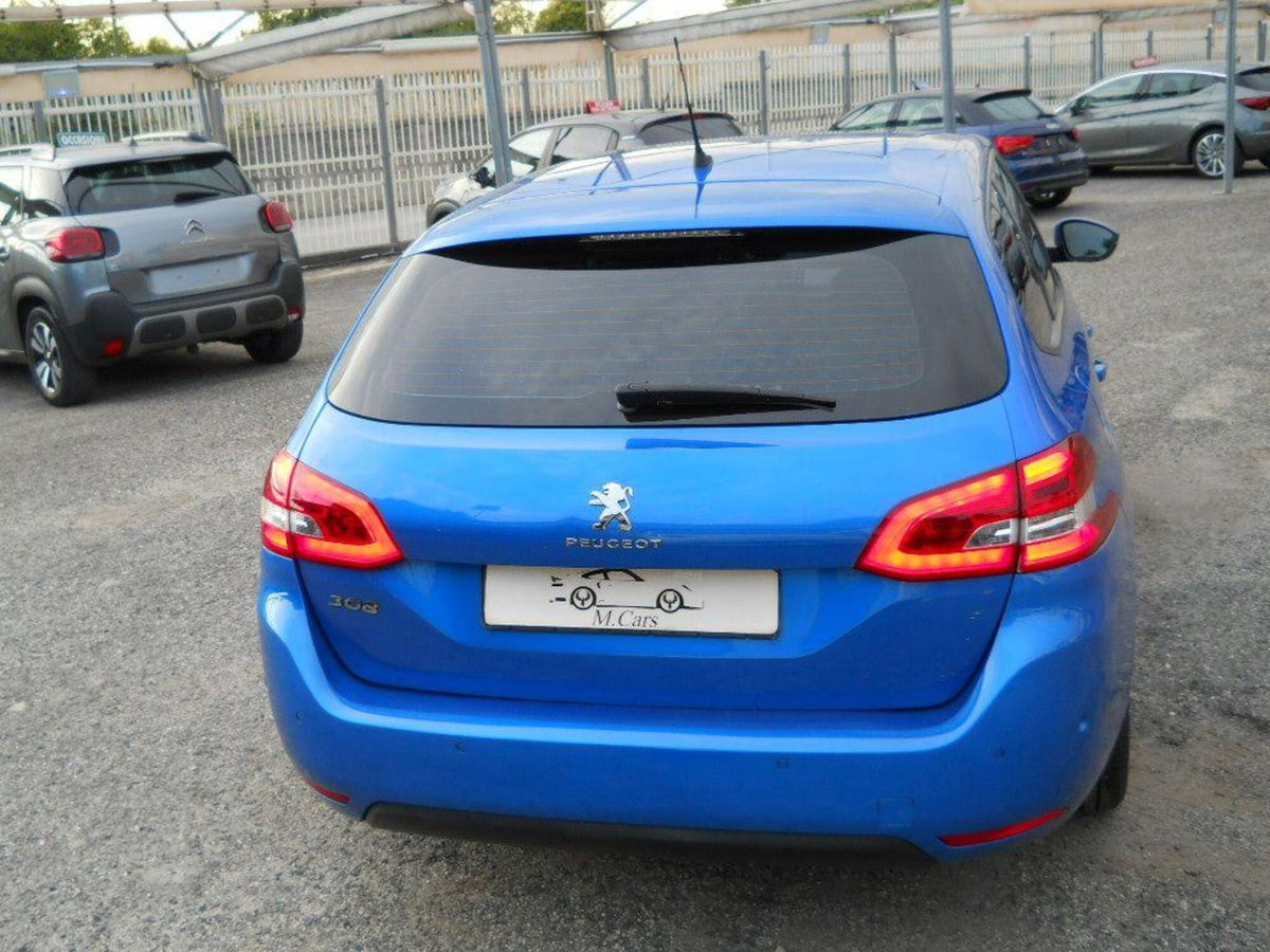 Peugeot 308 SW BlueHDi 130 S&S Business (8)