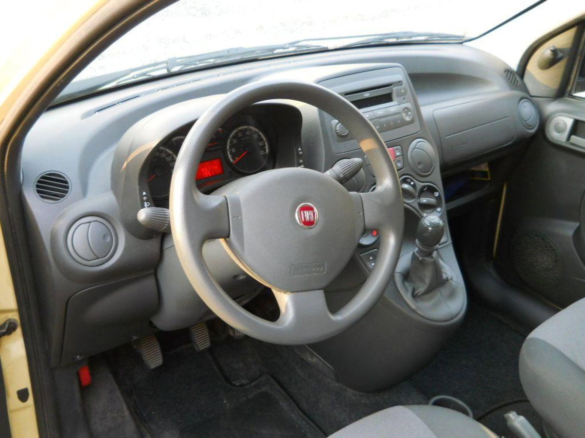Fiat Panda 1.2 Dynamic (11)