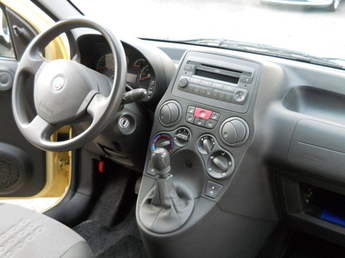 Fiat Panda 1.2 Dynamic (16)