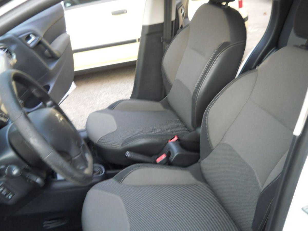 Citroen C3 1.2 VTi 82 Seduction (14)