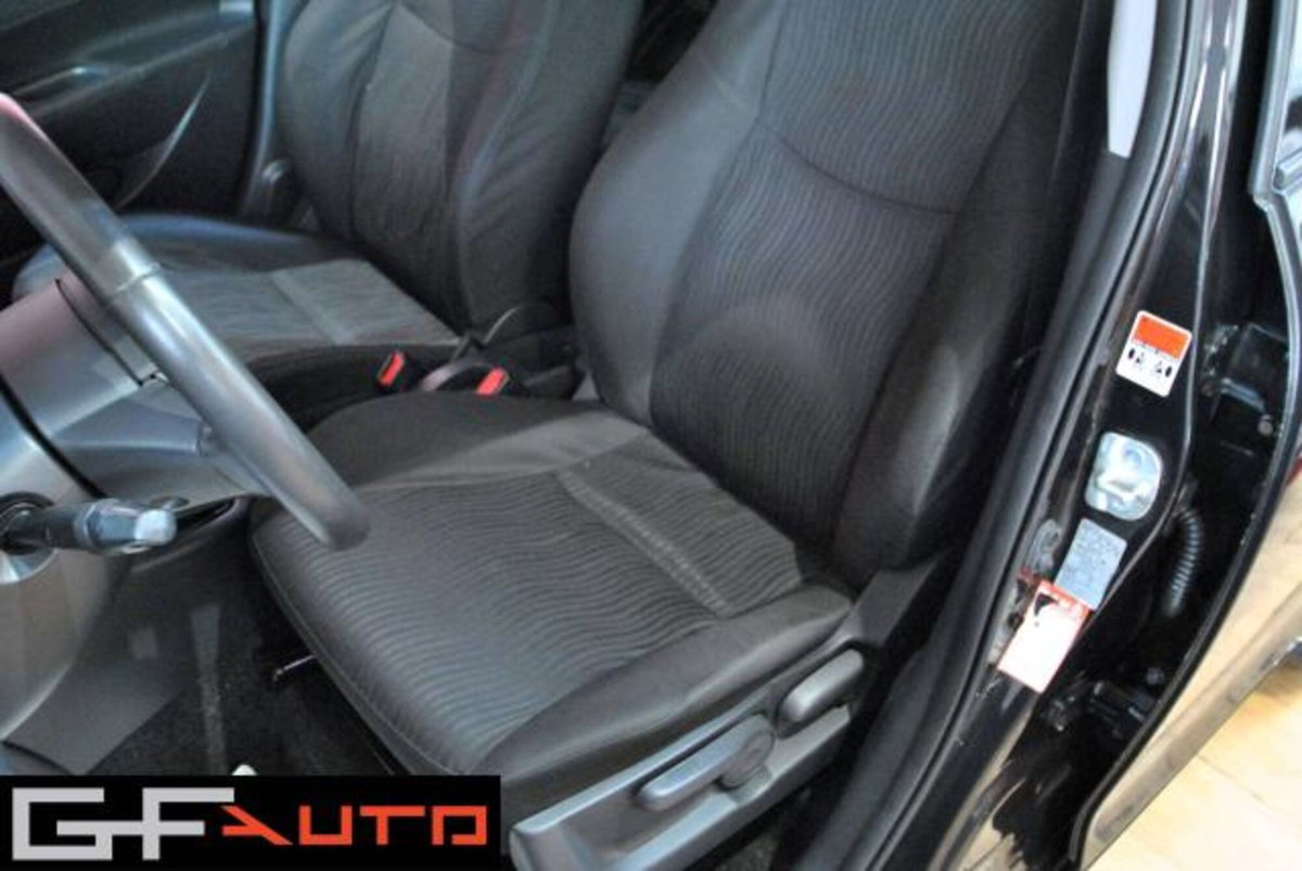 Suzuki Swift 1.2 VVT 5 porte GL Top (6)
