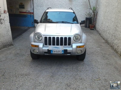 Jeep Cherokee 2.5 CRD Limited (2)