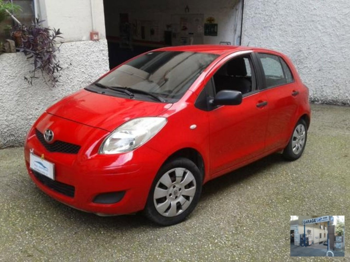 Toyota Yaris 1.0 5 porte Now