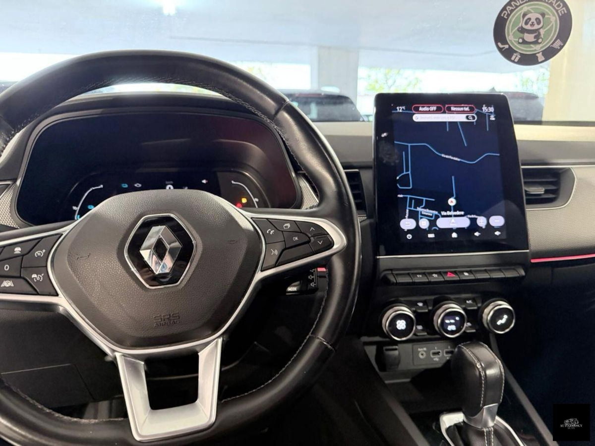 Renault Arkana Hybrid E-Tech 145 CV Techno (13)