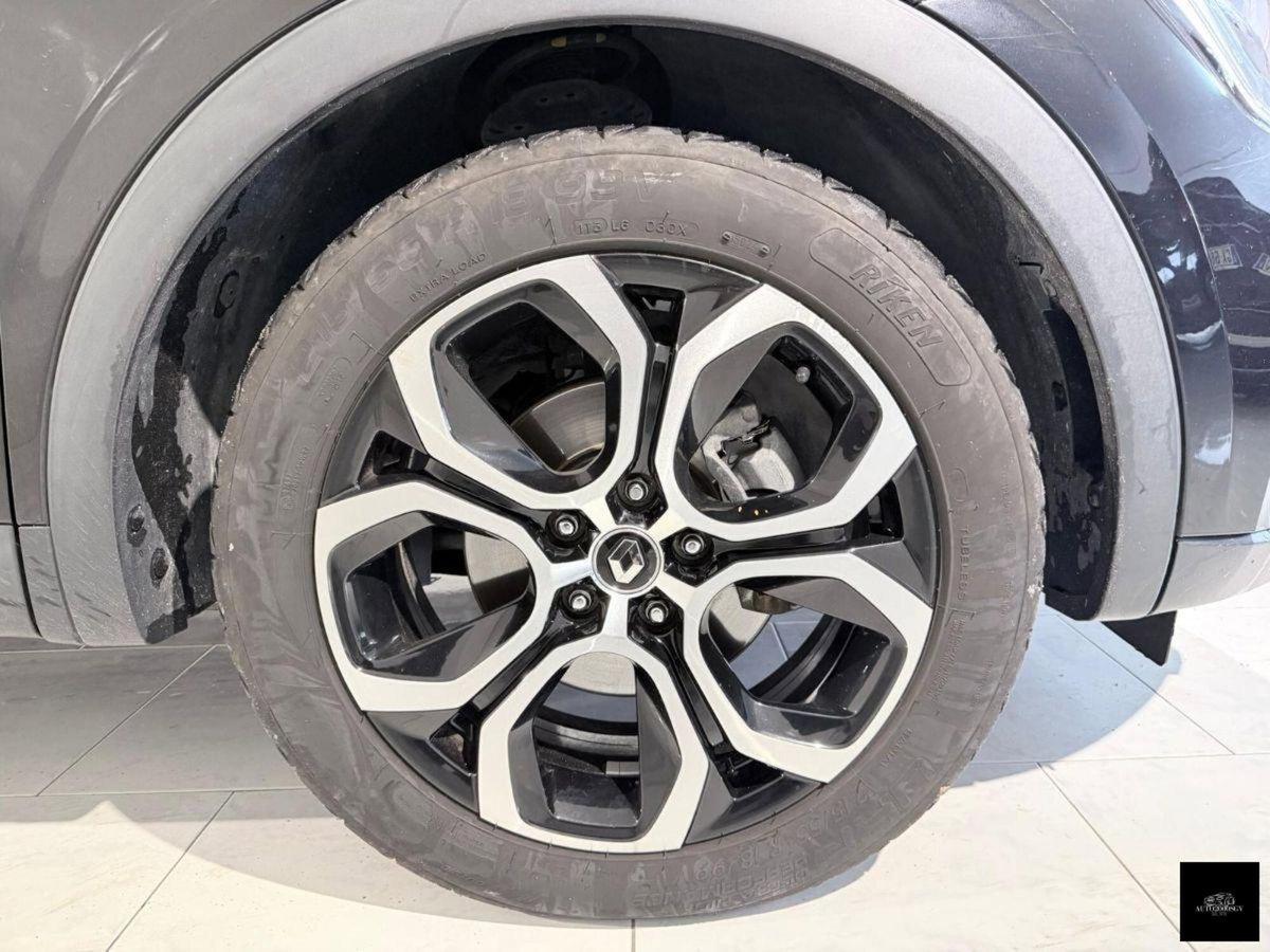 Renault Arkana Hybrid E-Tech 145 CV Techno (4)