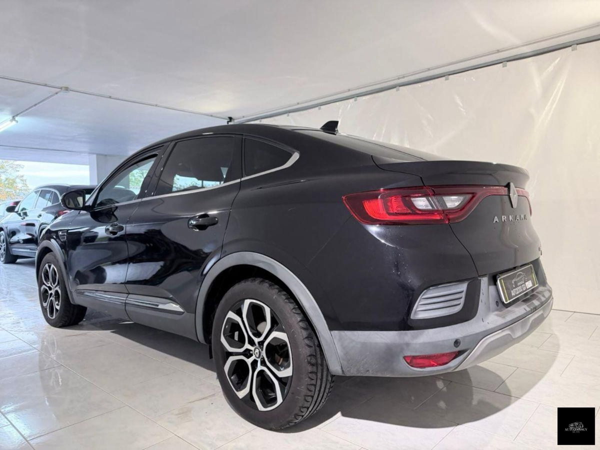 Renault Arkana Hybrid E-Tech 145 CV Techno (6)
