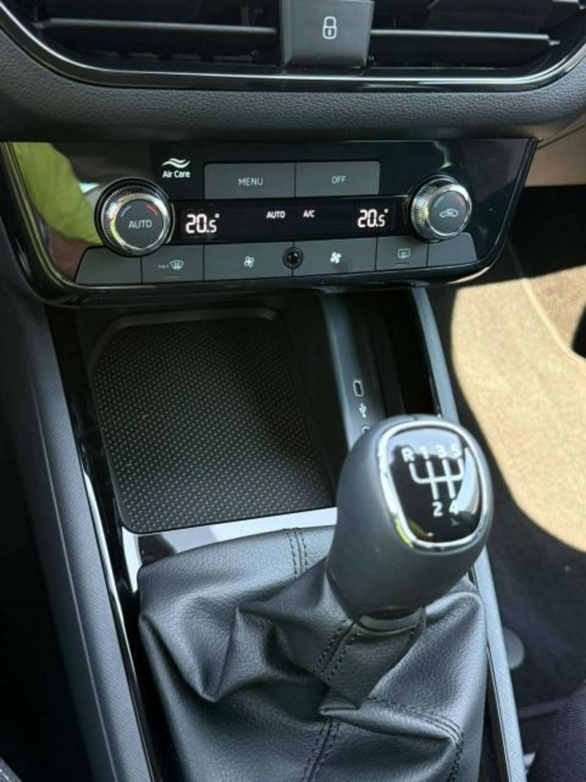 Skoda Kamiq 1.0 tsi Style 95cv (9)