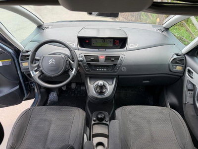 Citroen C4 Picasso 1.6 HDi 110 FAP Attraction (11)