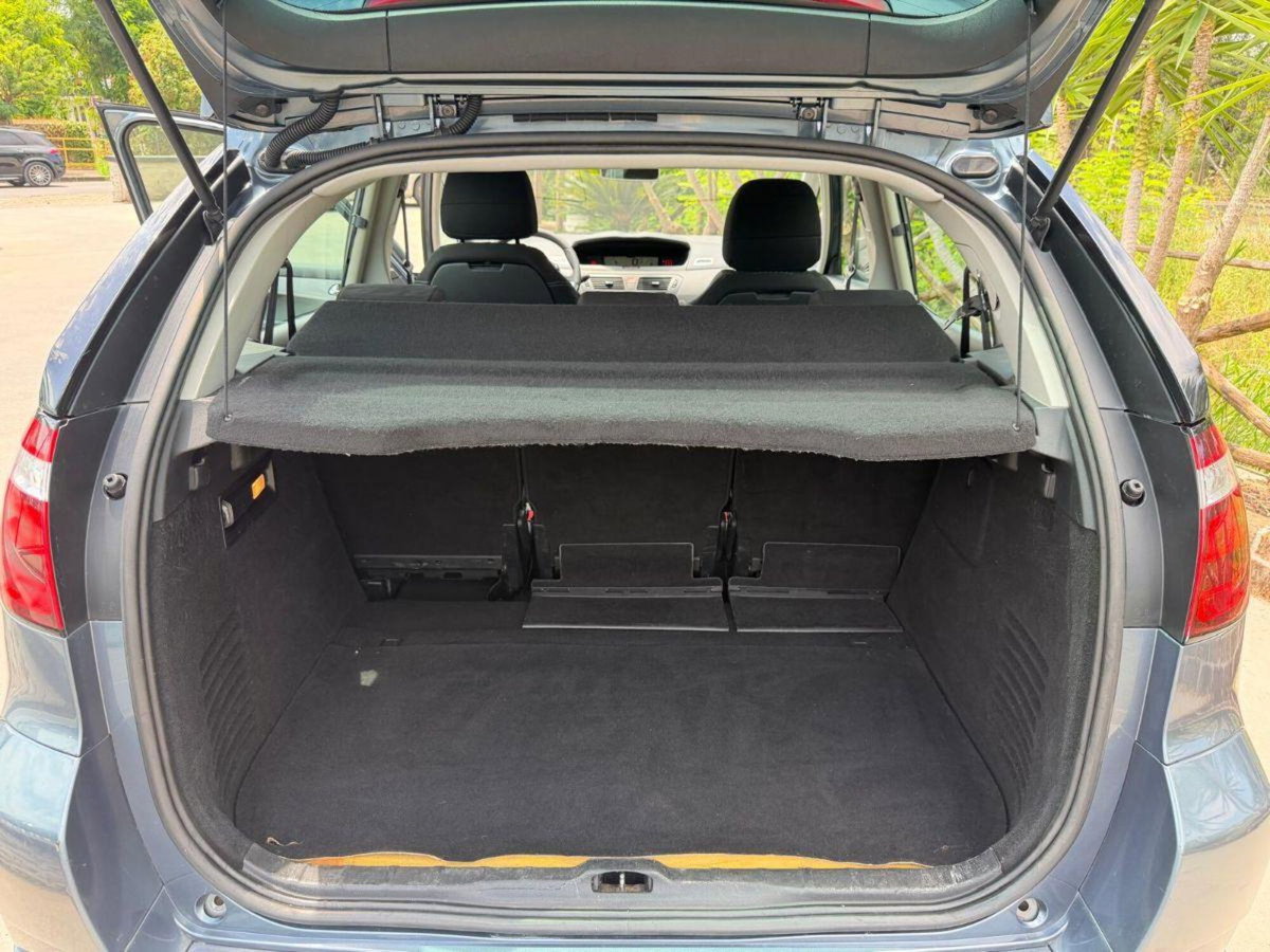 Citroen C4 Picasso 1.6 HDi 110 FAP Attraction (16)
