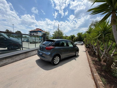 Citroen C4 Picasso 1.6 HDi 110 FAP Attraction (4)