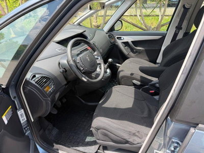 Citroen C4 Picasso 1.6 HDi 110 FAP Attraction (7)
