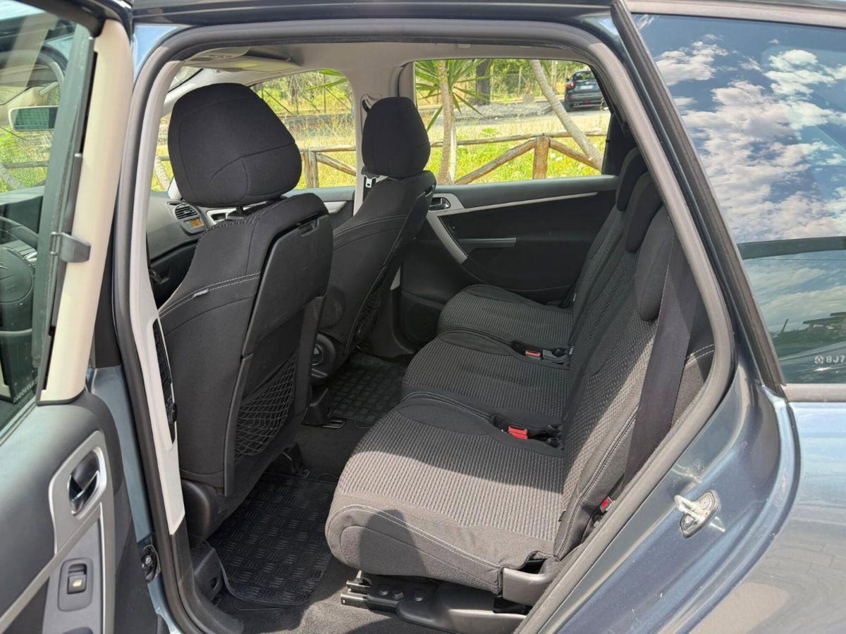 Citroen C4 Picasso 1.6 HDi 110 FAP Attraction (8)