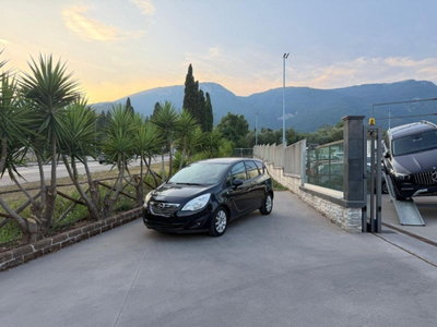 Opel Meriva 1.3 CDTI Cosmo usata