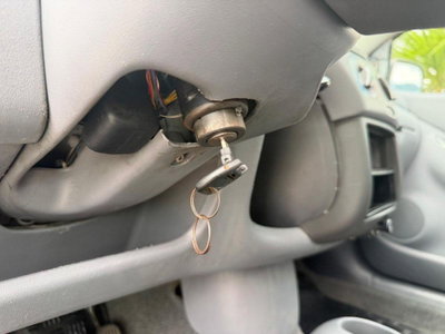 Toyota Yaris 16V cat 5 porte Sol '03 (12)