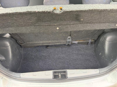 Toyota Yaris 16V cat 5 porte Sol '03 (15)