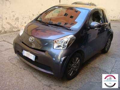 Toyota iQ 1.0 CVT Lounge (2)