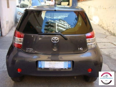 Toyota iQ 1.0 CVT Lounge (6)