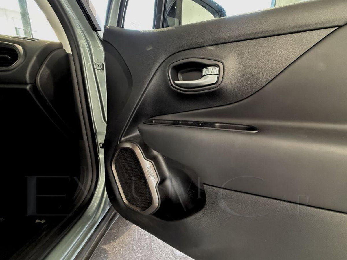 Jeep Renegade 1.5 Turbo T4 MHEV Upland (11)