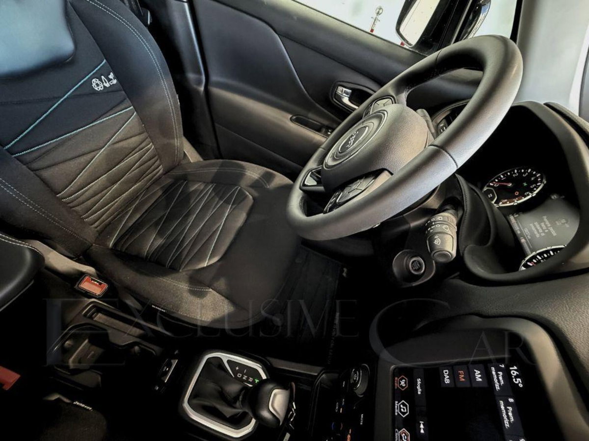 Jeep Renegade 1.5 Turbo T4 MHEV Upland (15)