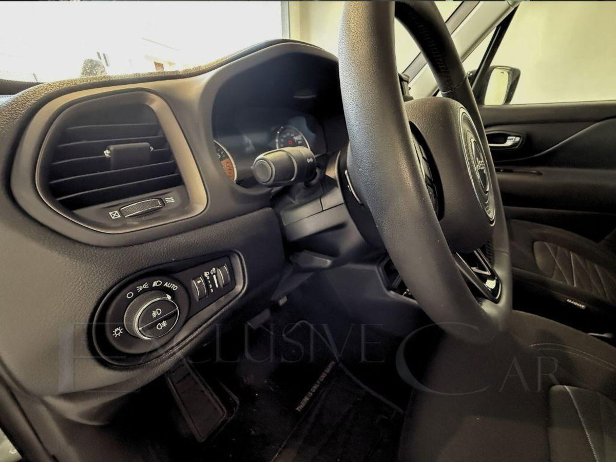 Jeep Renegade 1.5 Turbo T4 MHEV Upland (18)