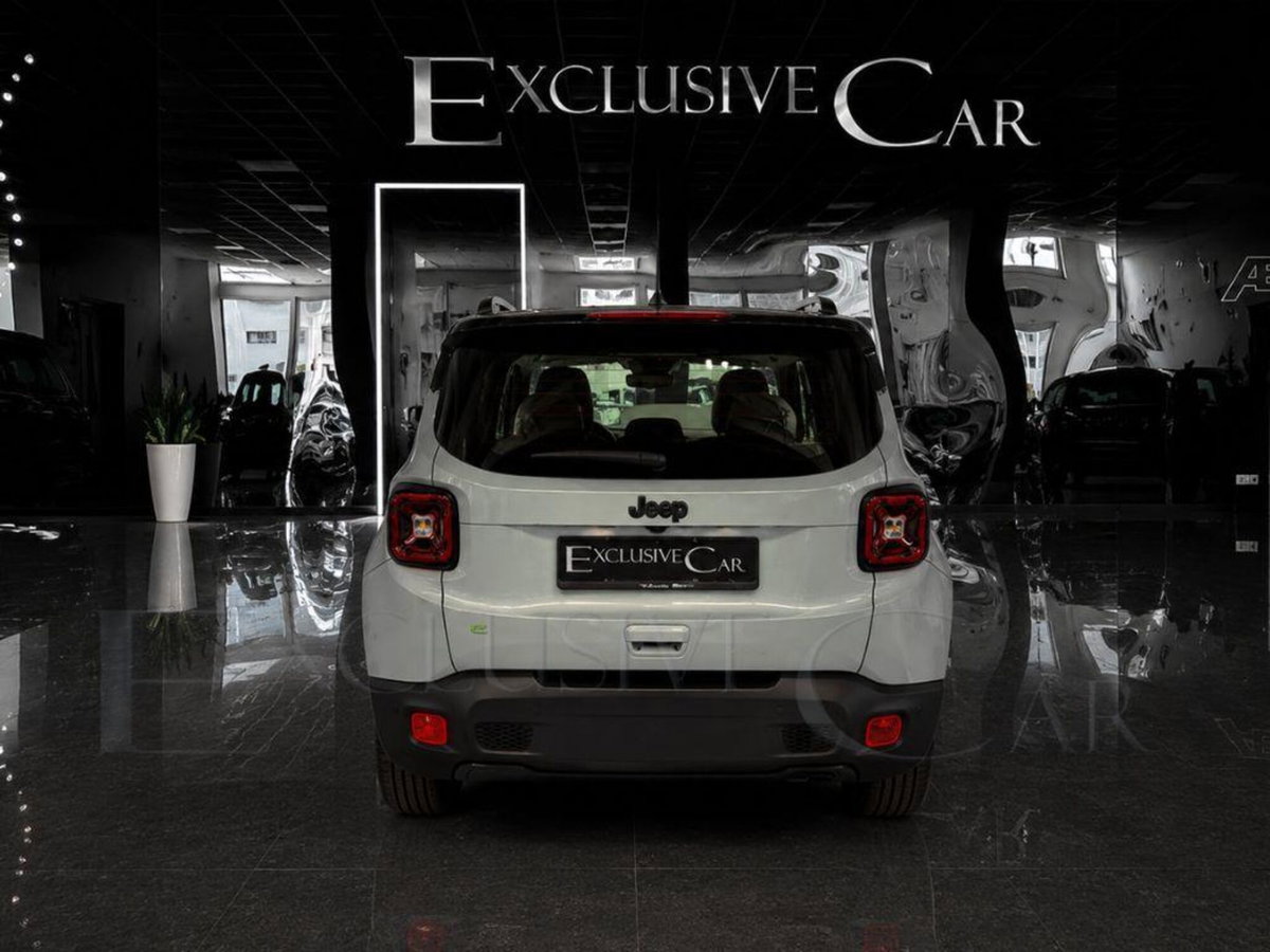Jeep Renegade 1.5 Turbo T4 MHEV Upland (2)