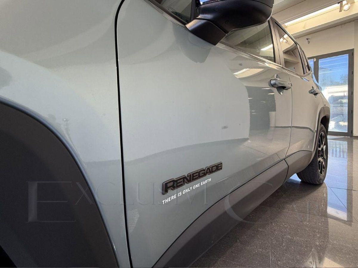 Jeep Renegade 1.5 Turbo T4 MHEV Upland (6)