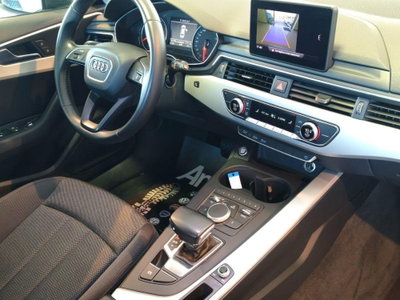 Audi A4 Avant 2.0 TDI 150 CV quattro Bus. Plus (13)