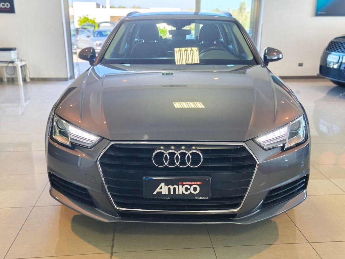 Audi A4 Avant 2.0 TDI 150 CV quattro Bus. Plus (2)