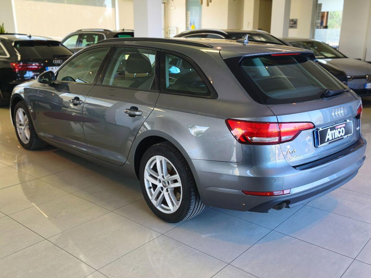 Audi A4 Avant 2.0 TDI 150 CV quattro Bus. Plus (7)