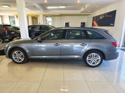 Audi A4 Avant 2.0 TDI 150 CV quattro Bus. Plus (8)