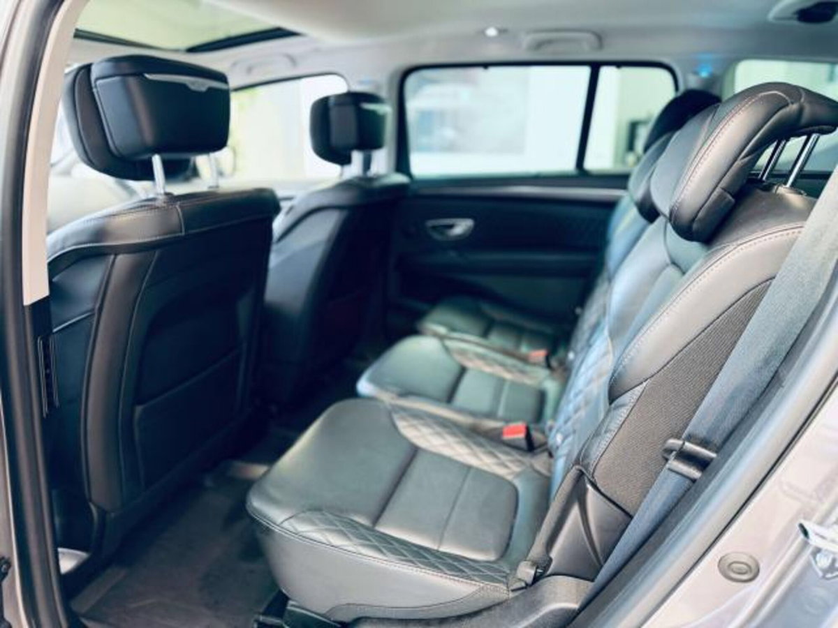 Renault Espace Blue dCi 200CV EDC Initiale Paris 4Control (11)