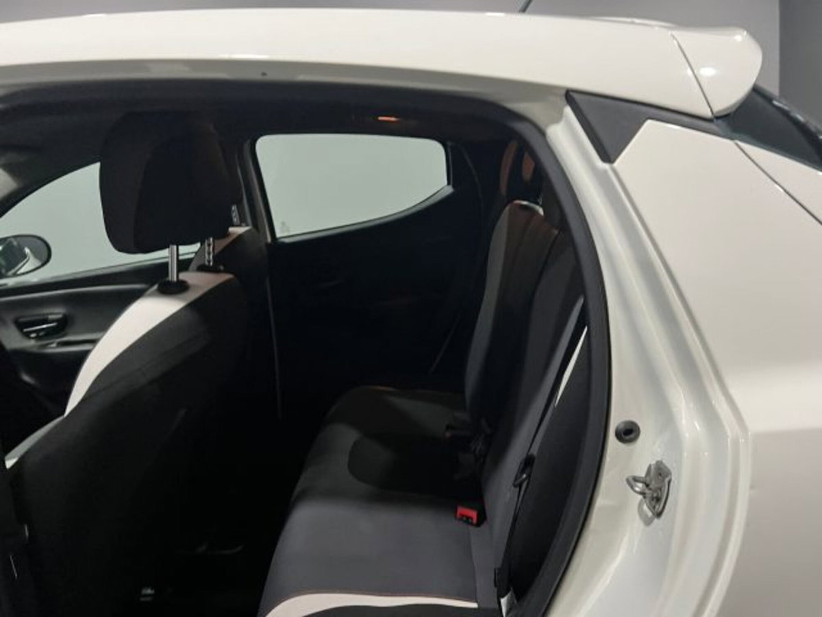 Lancia Ypsilon 1.3 MJT 16V 95 CV 5 porte S&S Elefantino (10)