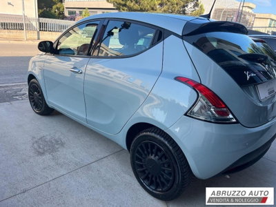 Lancia Ypsilon 1.0 FireFly 5 porte S&S Hybrid Ecochic Silver (6)